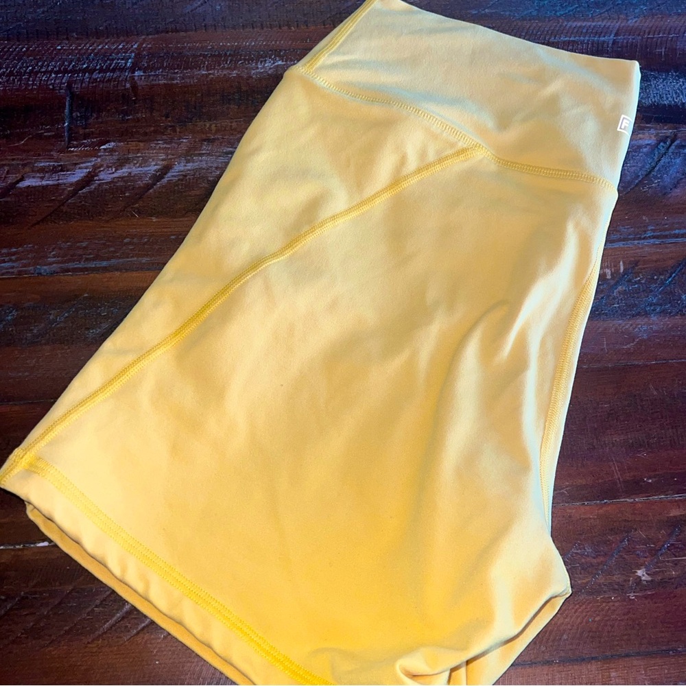 FLEO shorts